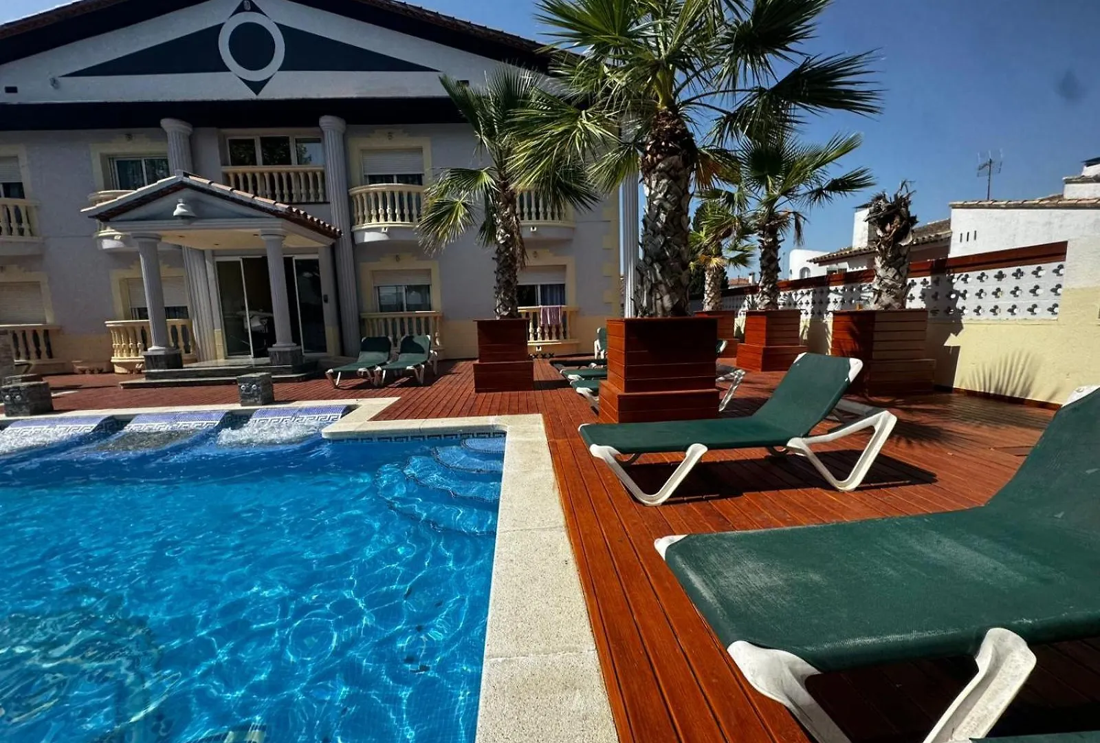 Hotel Portofino إمبوريابرافا 3*,
