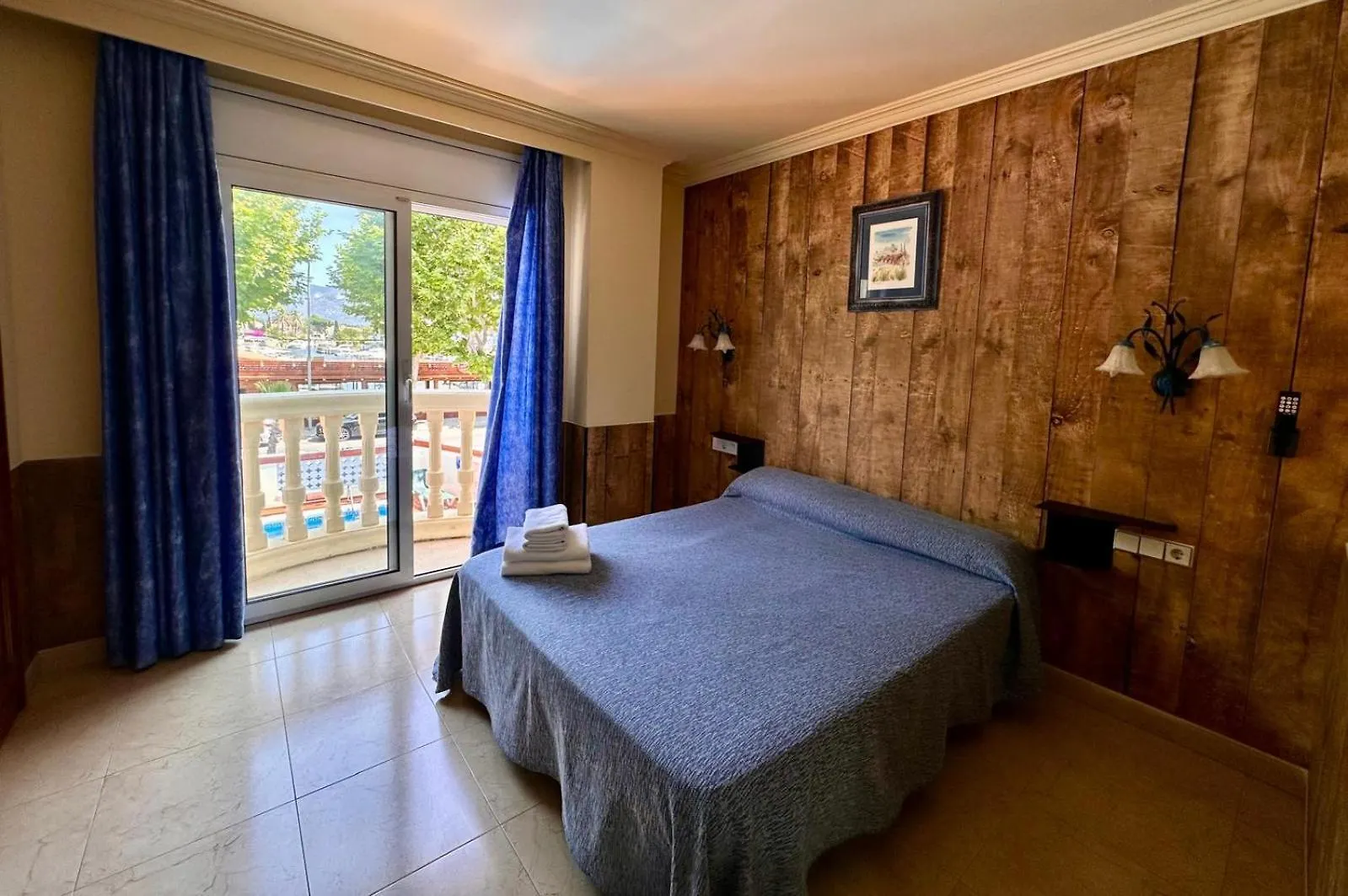 ***  Hotel Portofino Empuriabrava Spanien